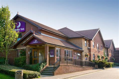 cheap hotels in colchester area